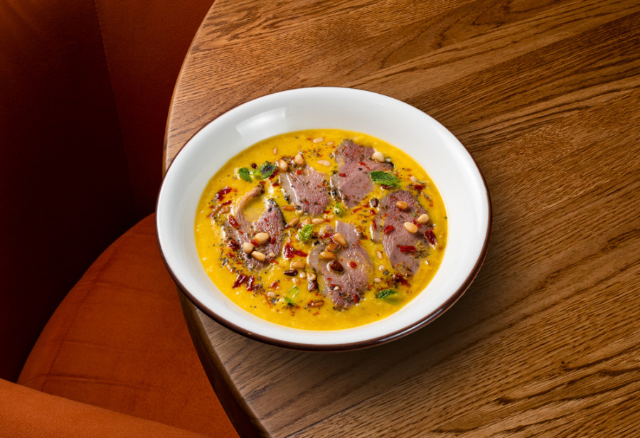 Тыквенный суп с пастрами из утки